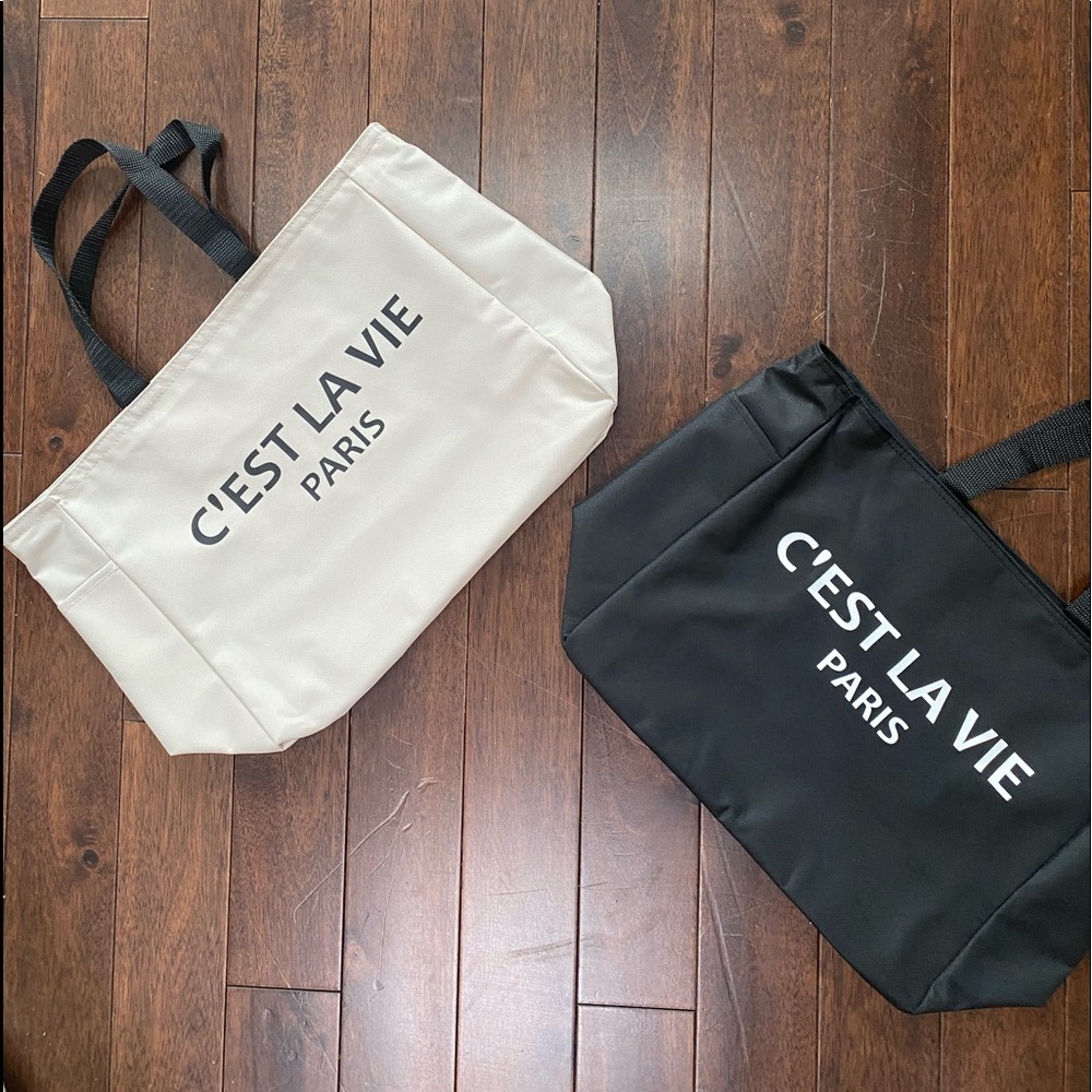 Tote bag with side pocket and inside pocket